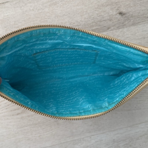 Lilly Pulitzer Southside Gold and Tan Clutch straw woven shimmer summer - Picture 12 of 12